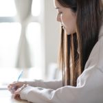 授業を受ける学生